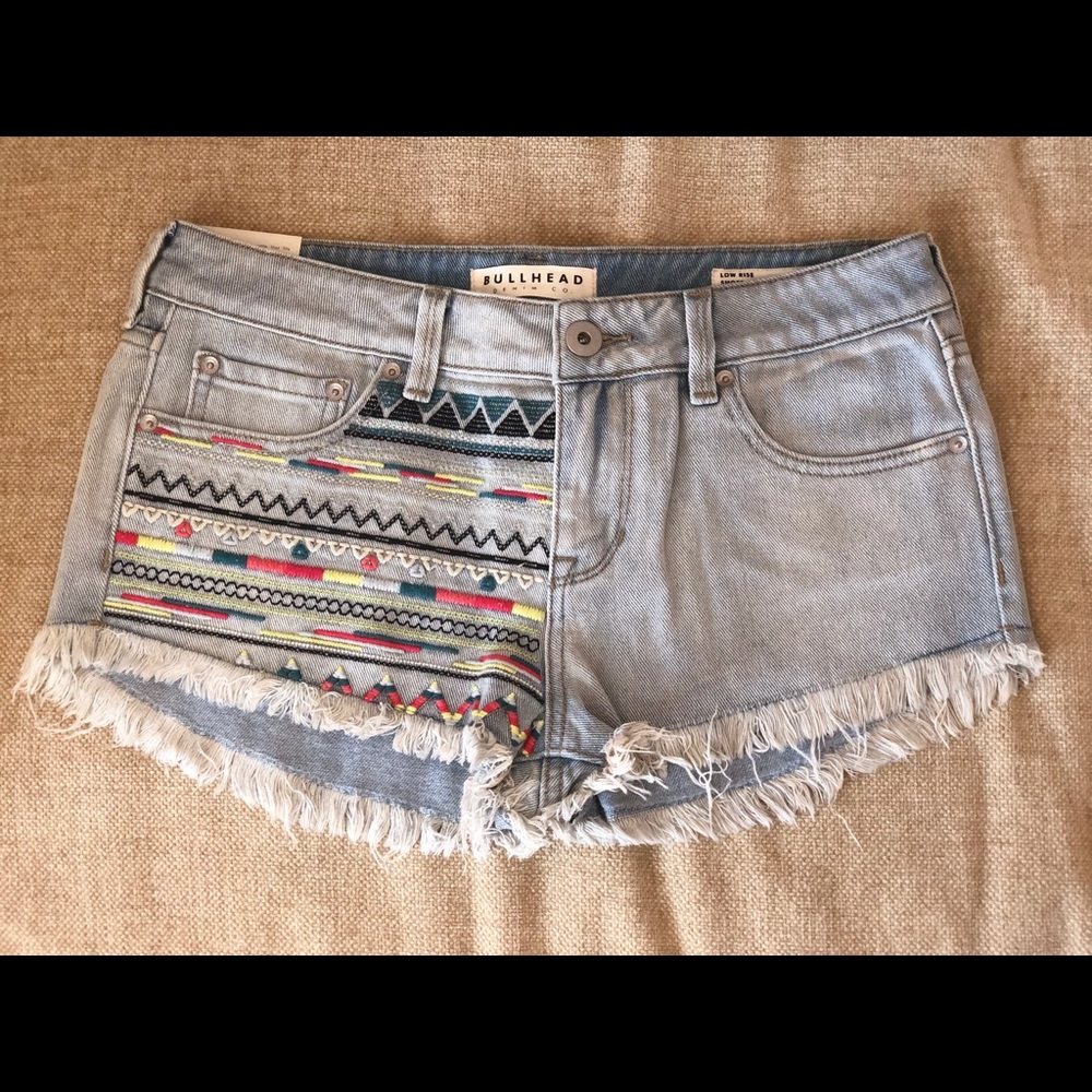 Tribal Detailed Denim Shorts - NWT
